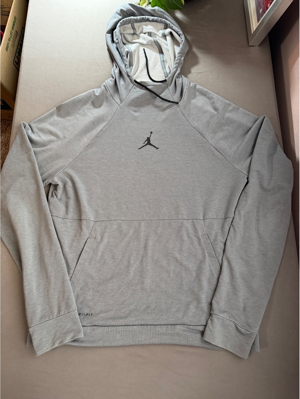 Jordan Gray Lightweight Pullover Hoodie Size M